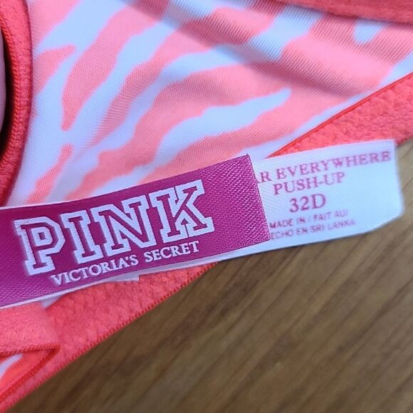 Victoria's Secret Wear Everywhere Push-up Bra 32D - Picture 4 of 5